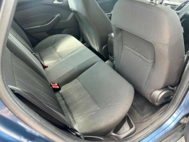 Синій Форд Фокус, об'ємом двигуна 2 л та пробігом 48 тис. км за 5400 $, фото 10 на Automoto.ua