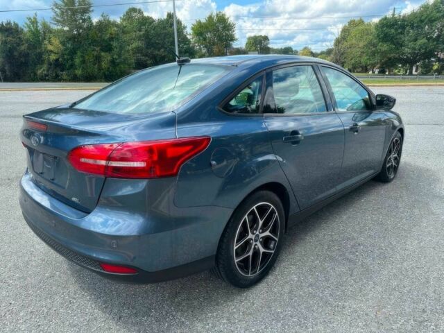 Синій Форд Фокус, об'ємом двигуна 2 л та пробігом 48 тис. км за 5400 $, фото 6 на Automoto.ua