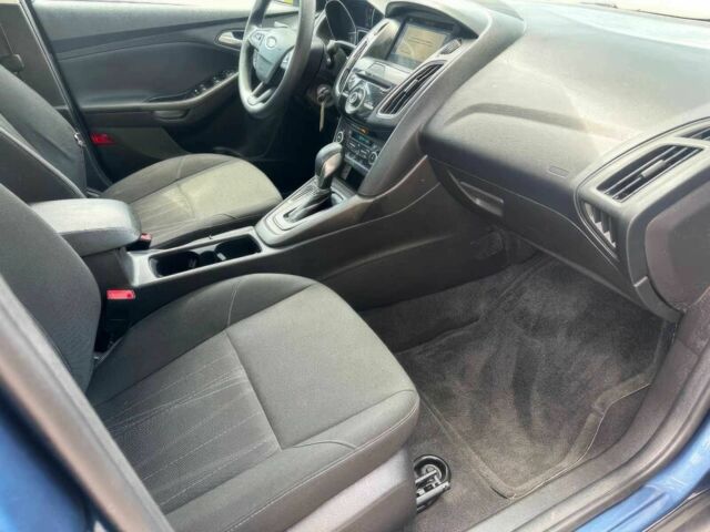 Синій Форд Фокус, об'ємом двигуна 2 л та пробігом 48 тис. км за 5400 $, фото 9 на Automoto.ua