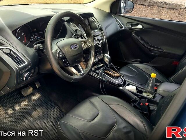 Синий Форд Фокус, объемом двигателя 2 л и пробегом 136 тыс. км за 12000 $, фото 2 на Automoto.ua