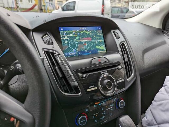 Форд Фокус 2018 в Львове на Automoto.ua Синий Форд Фокус, объемом двигателя 2 л и пробегом 133 тыс. км за 11500 $, фото 23 на Automoto.ua