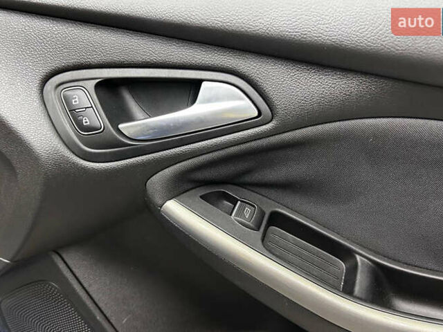 Синий Форд Фокус, объемом двигателя 2 л и пробегом 29 тыс. км за 11800 $, фото 14 на Automoto.ua