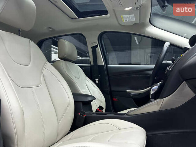 Синий Форд Фокус, объемом двигателя 2 л и пробегом 29 тыс. км за 11800 $, фото 17 на Automoto.ua