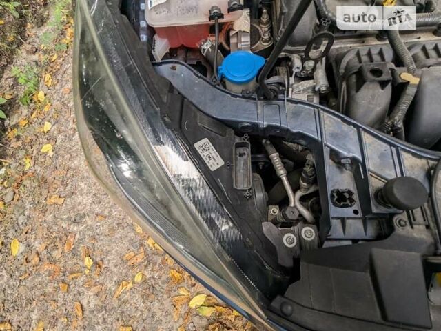 Форд Фокус 2018 в Львове на Automoto.ua Синий Форд Фокус, объемом двигателя 2 л и пробегом 133 тыс. км за 11500 $, фото 11 на Automoto.ua