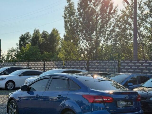 Синій Форд Фокус, об'ємом двигуна 2 л та пробігом 93 тис. км за 7950 $, фото 5 на Automoto.ua