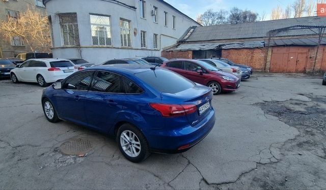 Синий Форд Фокус, объемом двигателя 2 л и пробегом 138 тыс. км за 9000 $, фото 7 на Automoto.ua
