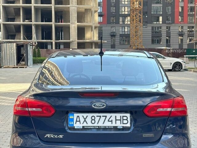 Синій Форд Фокус, об'ємом двигуна 1.6 л та пробігом 116 тис. км за 9900 $, фото 3 на Automoto.ua