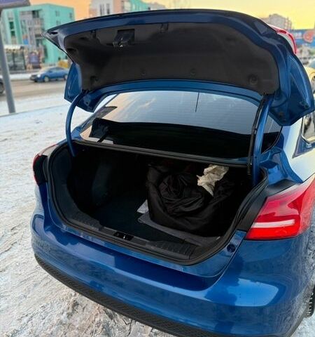 Синій Форд Фокус, об'ємом двигуна 2 л та пробігом 202 тис. км за 8400 $, фото 9 на Automoto.ua