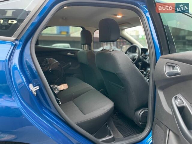 Синий Форд Фокус, объемом двигателя 2 л и пробегом 138 тыс. км за 9000 $, фото 12 на Automoto.ua