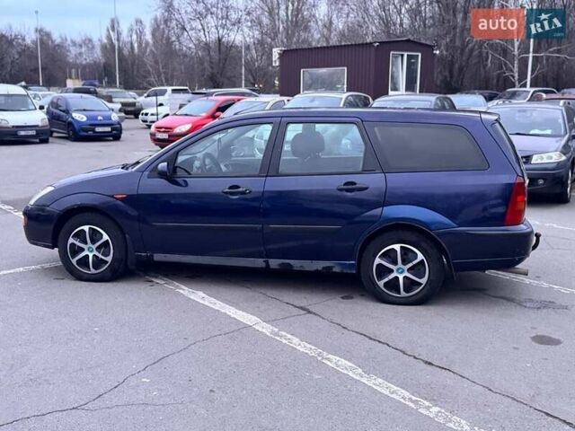 Синий Форд Фокус, объемом двигателя 1.8 л и пробегом 250 тыс. км за 2500 $, фото 4 на Automoto.ua