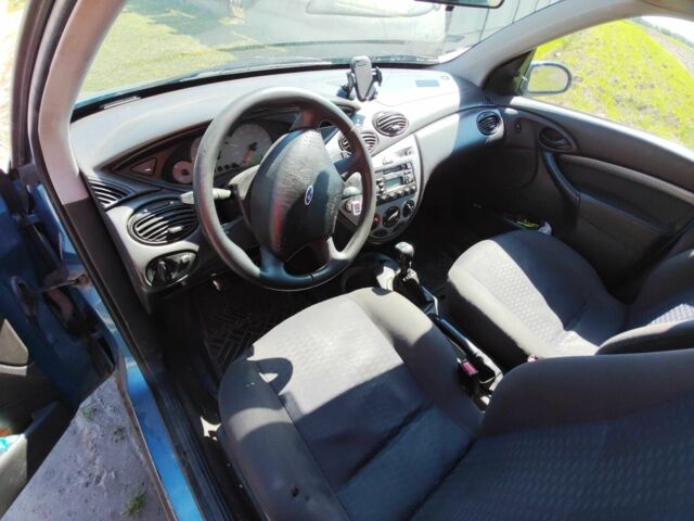 Синій Форд Фокус, об'ємом двигуна 0.18 л та пробігом 460 тис. км за 1474 $, фото 6 на Automoto.ua