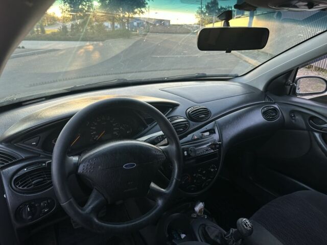 Синій Форд Фокус, об'ємом двигуна 1.6 л та пробігом 390 тис. км за 3000 $, фото 9 на Automoto.ua