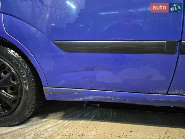 Синий Форд Фокус, объемом двигателя 1.8 л и пробегом 392 тыс. км за 2500 $, фото 15 на Automoto.ua