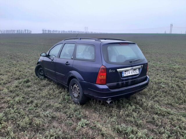 Синий Форд Фокус, объемом двигателя 1.6 л и пробегом 390 тыс. км за 1100 $, фото 10 на Automoto.ua