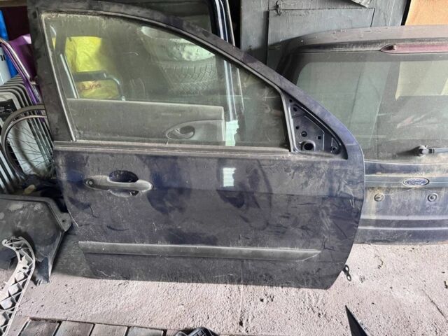 Синій Форд Фокус, об'ємом двигуна 1.8 л та пробігом 270 тис. км за 2406 $, фото 9 на Automoto.ua