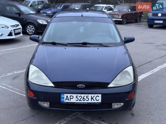 Синий Форд Фокус, объемом двигателя 1.8 л и пробегом 250 тыс. км за 2500 $, фото 1 на Automoto.ua