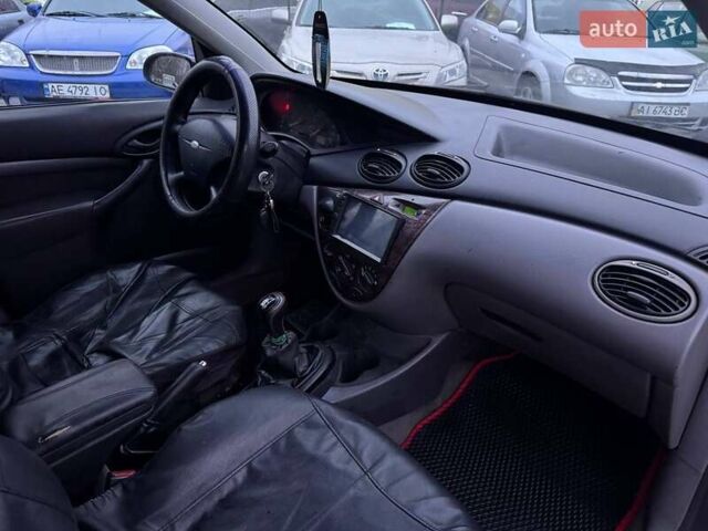 Синий Форд Фокус, объемом двигателя 1.8 л и пробегом 250 тыс. км за 2500 $, фото 8 на Automoto.ua