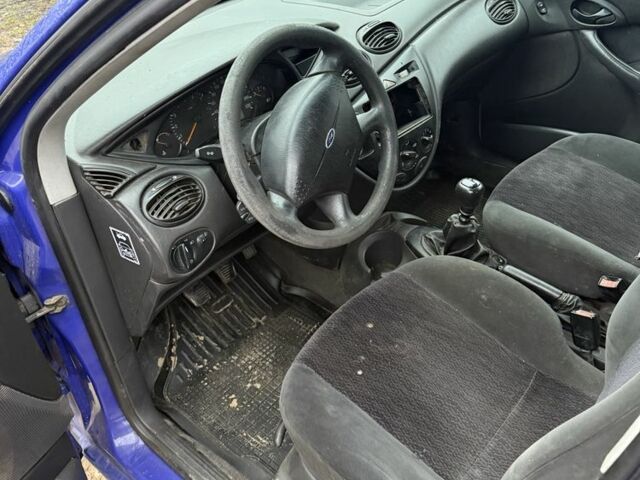 Синій Форд Фокус, об'ємом двигуна 0 л та пробігом 190 тис. км за 845 $, фото 2 на Automoto.ua