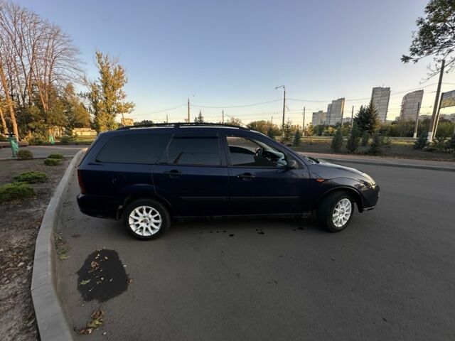 Синій Форд Фокус, об'ємом двигуна 1.6 л та пробігом 390 тис. км за 3000 $, фото 6 на Automoto.ua