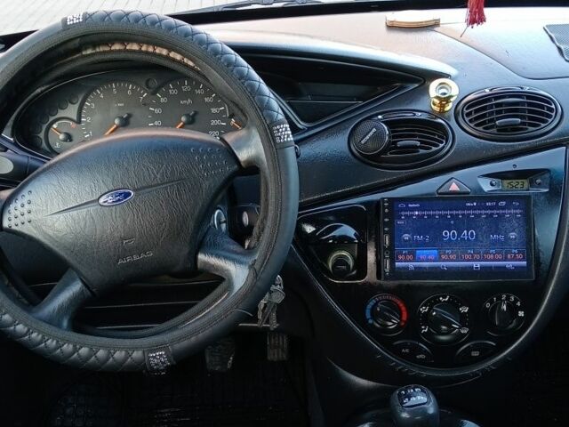 Синий Форд Фокус, объемом двигателя 1.8 л и пробегом 425 тыс. км за 3600 $, фото 13 на Automoto.ua