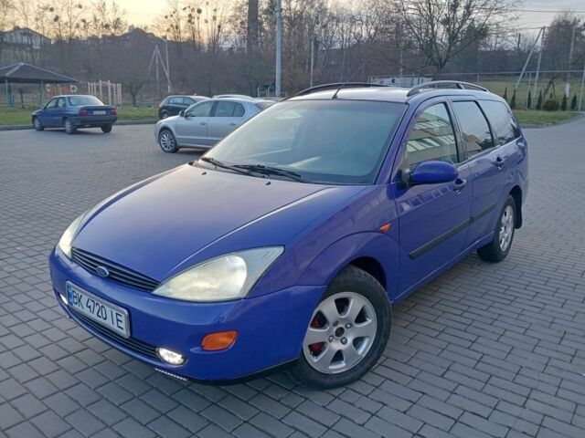 Синий Форд Фокус, объемом двигателя 1.8 л и пробегом 425 тыс. км за 3600 $, фото 4 на Automoto.ua