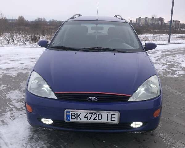 Синій Форд Фокус, об'ємом двигуна 1.8 л та пробігом 374 тис. км за 2850 $, фото 1 на Automoto.ua