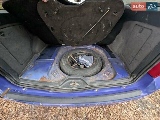 Синий Форд Фокус, объемом двигателя 1.8 л и пробегом 426 тыс. км за 2500 $, фото 2 на Automoto.ua