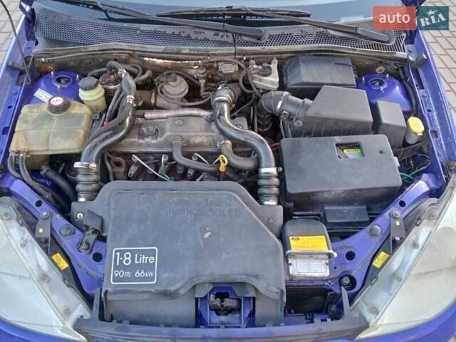 Синій Форд Фокус, об'ємом двигуна 1.8 л та пробігом 370 тис. км за 3000 $, фото 5 на Automoto.ua