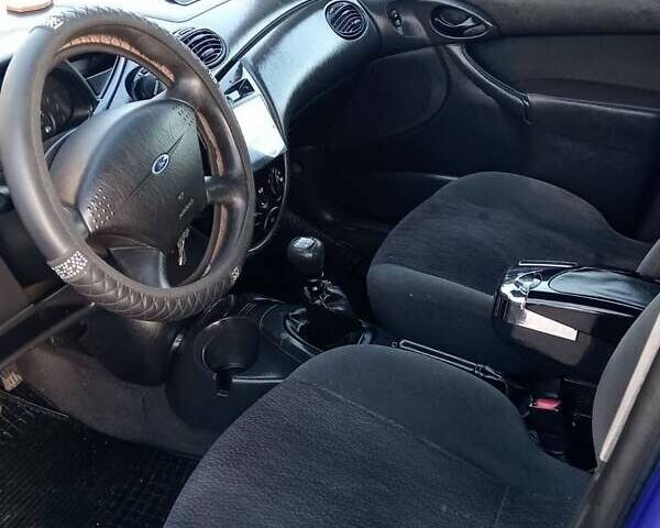 Синій Форд Фокус, об'ємом двигуна 1.8 л та пробігом 374 тис. км за 2850 $, фото 11 на Automoto.ua