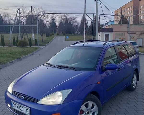 Синий Форд Фокус, объемом двигателя 1.75 л и пробегом 426 тыс. км за 2850 $, фото 2 на Automoto.ua