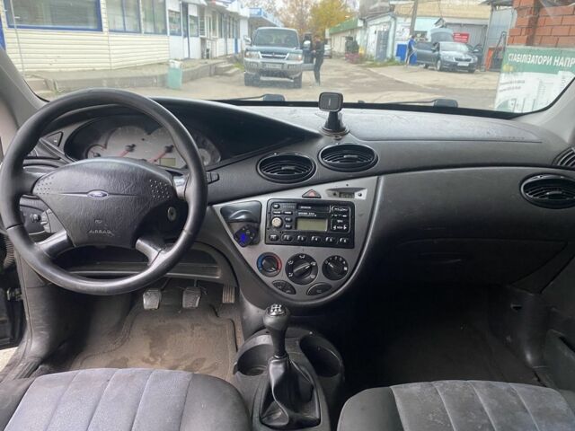 Синий Форд Фокус, объемом двигателя 1.6 л и пробегом 414 тыс. км за 2500 $, фото 6 на Automoto.ua