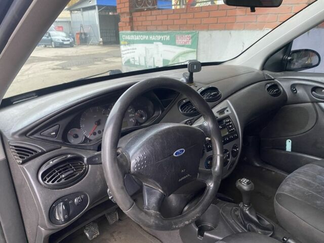 Синий Форд Фокус, объемом двигателя 1.6 л и пробегом 414 тыс. км за 2500 $, фото 5 на Automoto.ua