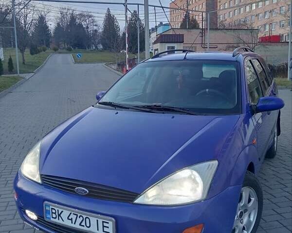 Синий Форд Фокус, объемом двигателя 1.75 л и пробегом 426 тыс. км за 2850 $, фото 7 на Automoto.ua