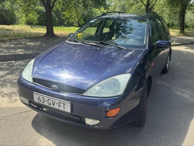 Синій Форд Фокус, об'ємом двигуна 1.6 л та пробігом 350 тис. км за 2000 $, фото 1 на Automoto.ua