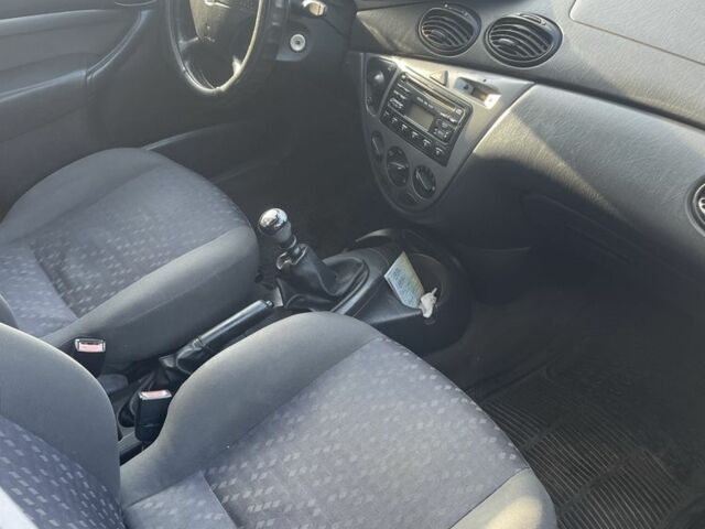 Синій Форд Фокус, об'ємом двигуна 1.8 л та пробігом 330 тис. км за 1500 $, фото 4 на Automoto.ua