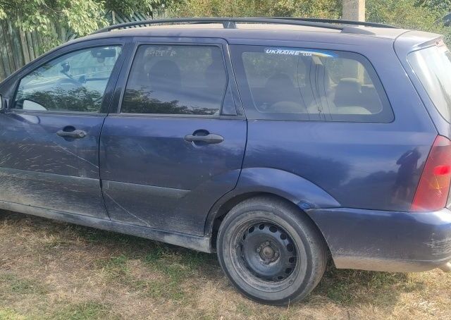 Синий Форд Фокус, объемом двигателя 0 л и пробегом 300 тыс. км за 729 $, фото 1 на Automoto.ua