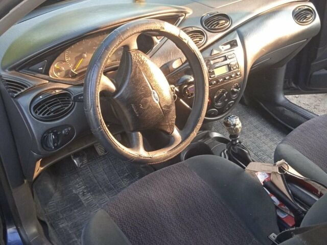 Синій Форд Фокус, об'ємом двигуна 0 л та пробігом 37 тис. км за 1100 $, фото 1 на Automoto.ua