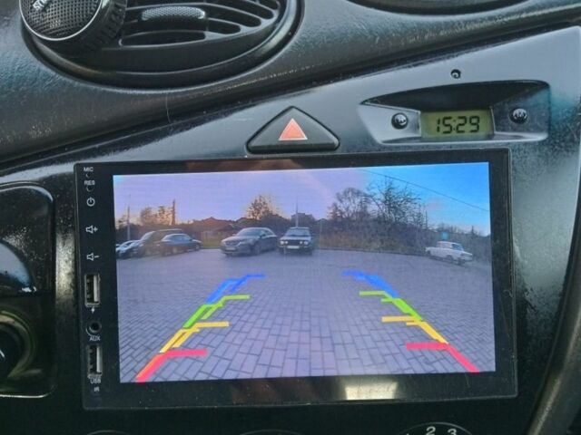 Синий Форд Фокус, объемом двигателя 1.8 л и пробегом 425 тыс. км за 3600 $, фото 22 на Automoto.ua