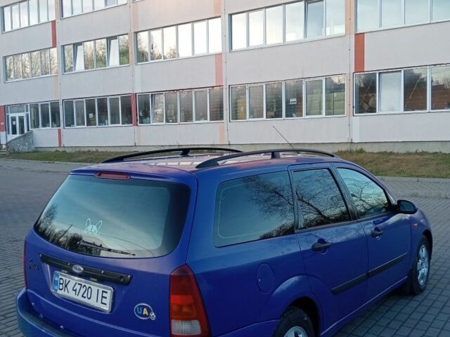 Синий Форд Фокус, объемом двигателя 1.8 л и пробегом 425 тыс. км за 3600 $, фото 9 на Automoto.ua