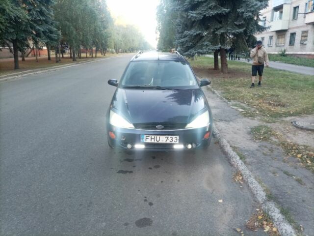 Синій Форд Фокус, об'ємом двигуна 1.8 л та пробігом 350 тис. км за 1120 $, фото 2 на Automoto.ua