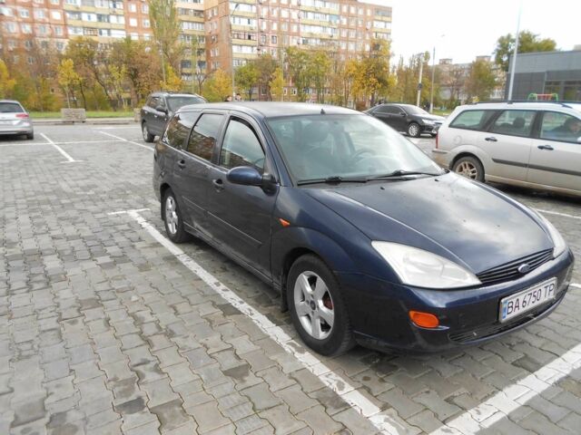 Синій Форд Фокус, об'ємом двигуна 1.8 л та пробігом 422 тис. км за 3200 $, фото 2 на Automoto.ua