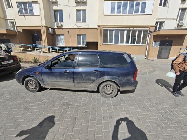 Синий Форд Фокус, объемом двигателя 2 л и пробегом 280 тыс. км за 700 $, фото 1 на Automoto.ua