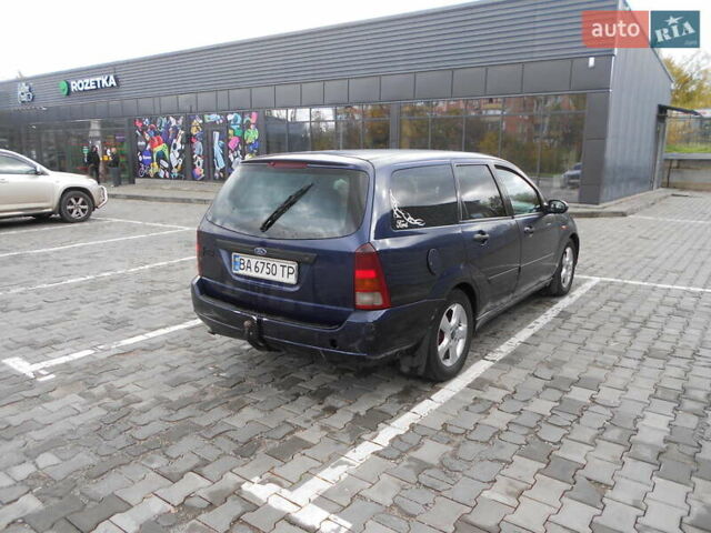 Синий Форд Фокус, объемом двигателя 1.8 л и пробегом 422 тыс. км за 3200 $, фото 6 на Automoto.ua