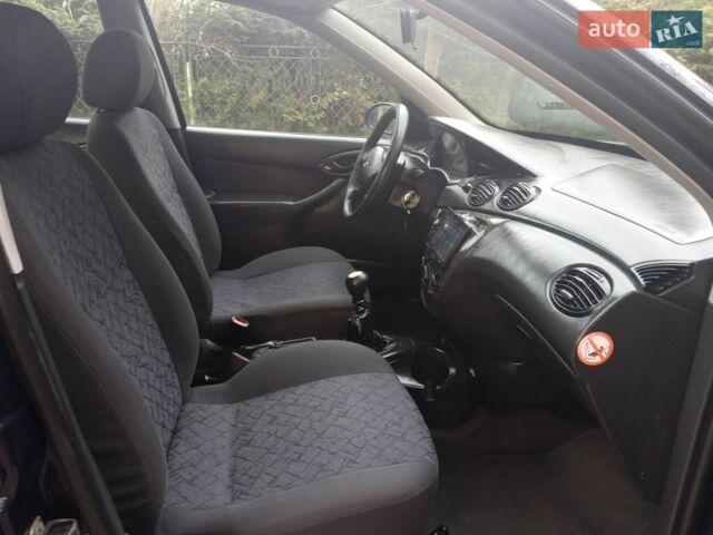 Синій Форд Фокус, об'ємом двигуна 1.75 л та пробігом 450 тис. км за 3150 $, фото 26 на Automoto.ua