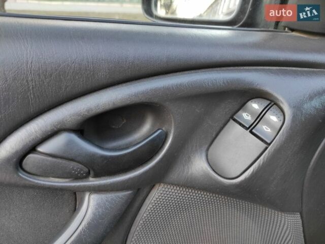 Синий Форд Фокус, объемом двигателя 1.75 л и пробегом 450 тыс. км за 2800 $, фото 22 на Automoto.ua