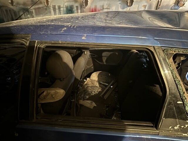 Синий Форд Фокус, объемом двигателя 1.8 л и пробегом 300 тыс. км за 550 $, фото 5 на Automoto.ua