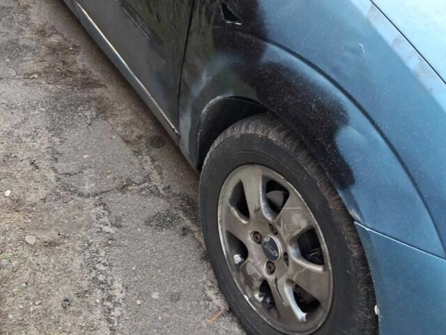 Синий Форд Фокус, объемом двигателя 0 л и пробегом 350 тыс. км за 1450 $, фото 4 на Automoto.ua