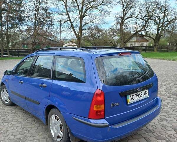 Синий Форд Фокус, объемом двигателя 1.6 л и пробегом 210 тыс. км за 3800 $, фото 3 на Automoto.ua