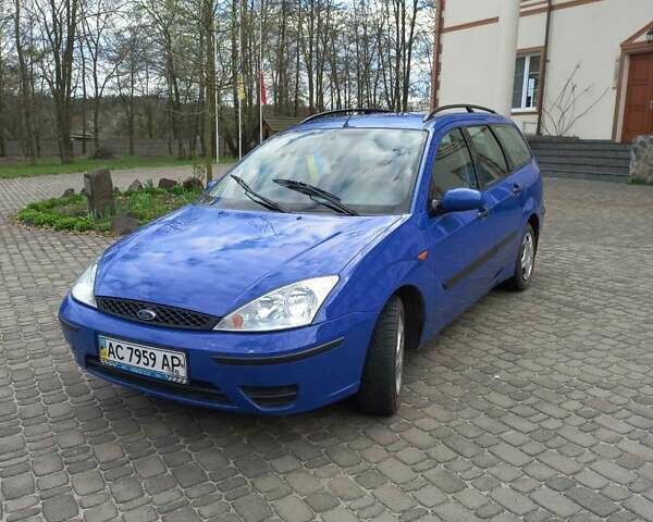 Синий Форд Фокус, объемом двигателя 1.6 л и пробегом 210 тыс. км за 3800 $, фото 1 на Automoto.ua