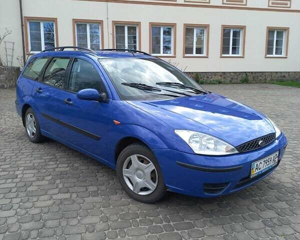 Синий Форд Фокус, объемом двигателя 1.6 л и пробегом 210 тыс. км за 3800 $, фото 2 на Automoto.ua